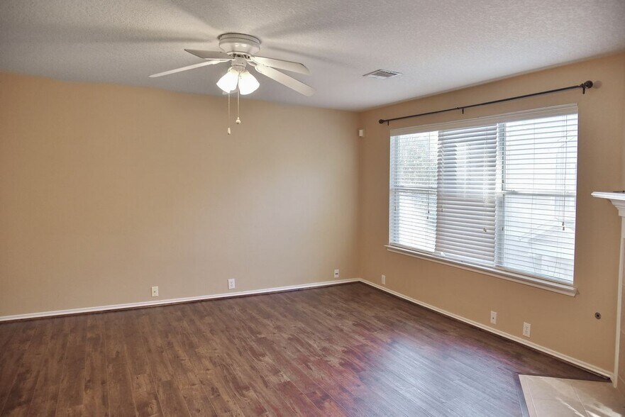 Building Photo - 13600 Breton Ridge St