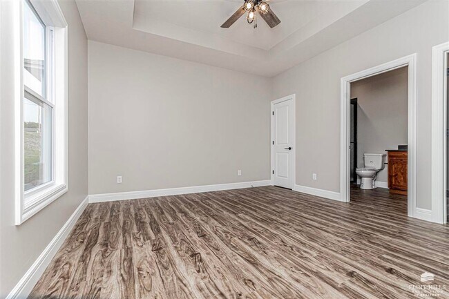 Building Photo - Please View the 3D Virtual Walk Through Before Scheduling A Showing
