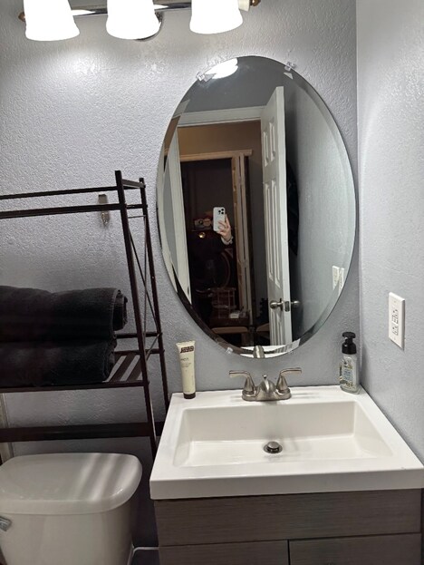 Building Photo - 1885 S Quebec Way