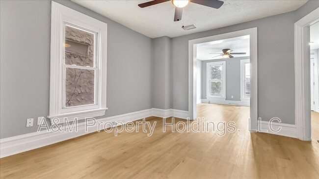 Building Photo - 841 Jackson St