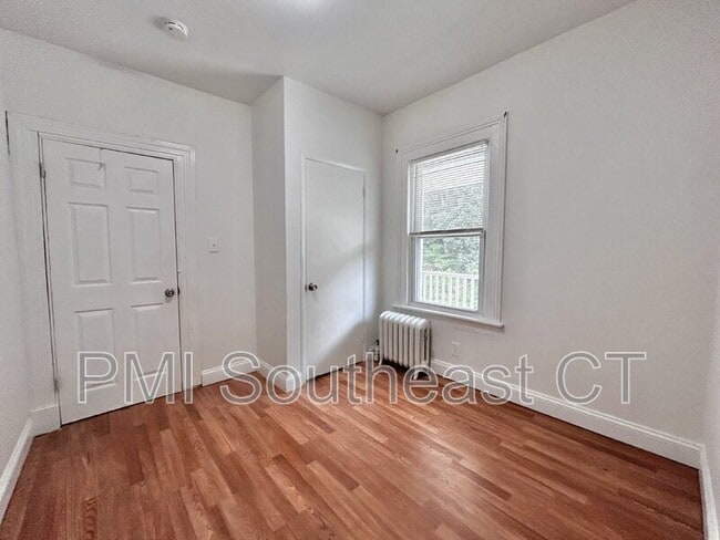 Building Photo - 54 Roath St