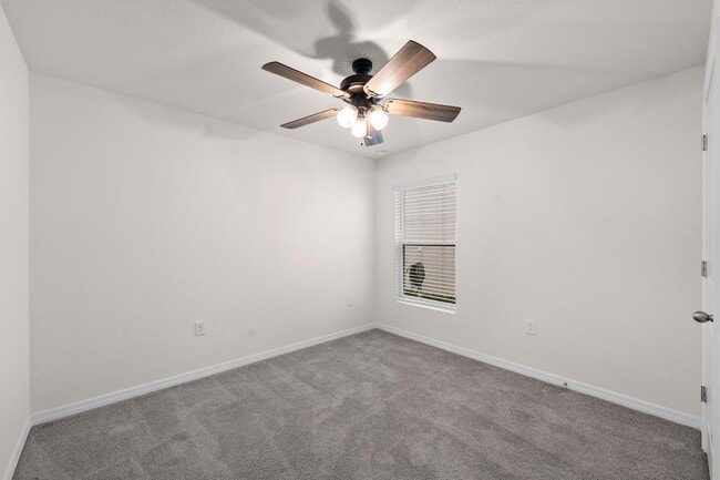 Building Photo - 13692 Thimbleberry Dr