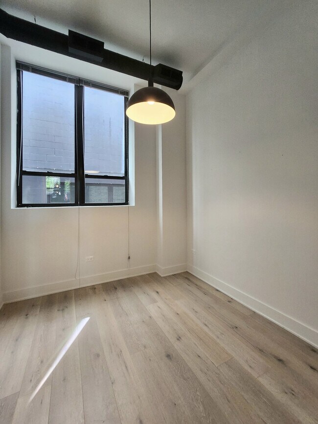 Building Photo - 3228 W Palmer St
