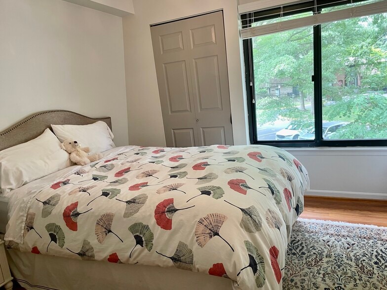 BR 3 - 10919 Deborah Dr