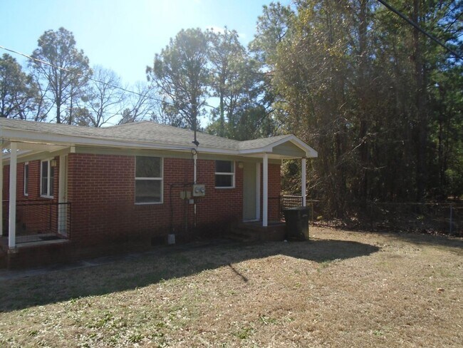Building Photo - 302 Old Shaw Rd