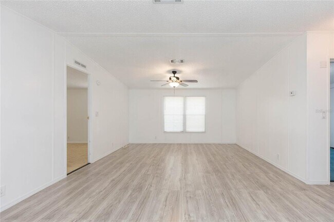 Building Photo - 14130 Bowie Rd