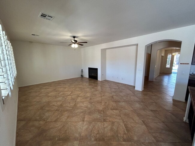 Building Photo - 11783 N 143rd Ave