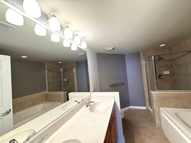 Building Photo - 656 Pearson St