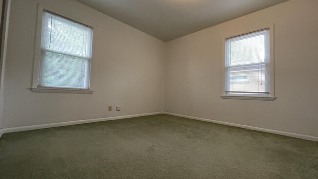 Building Photo - 3533 N 84th St