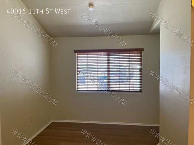 Building Photo - 40016 11th St W