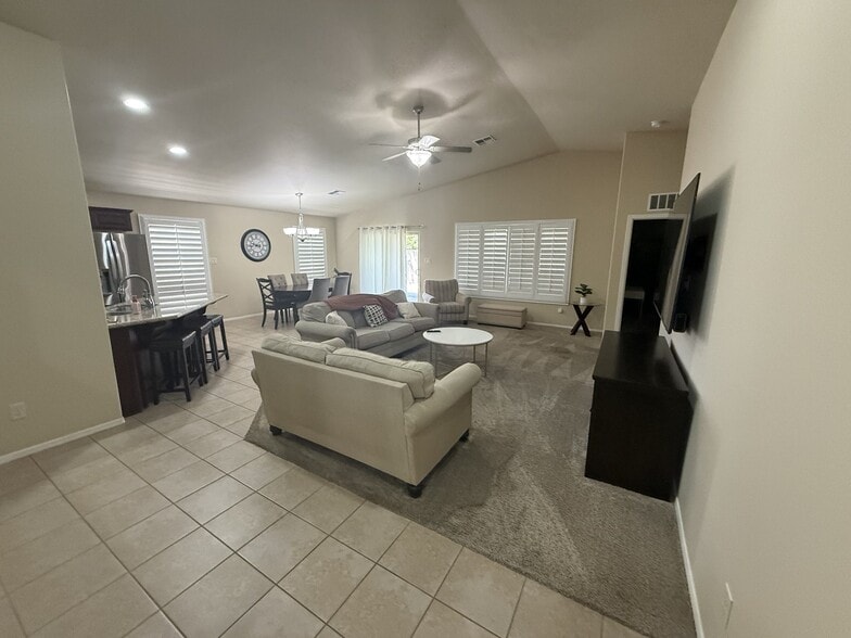 Building Photo - 3680 W 37th St