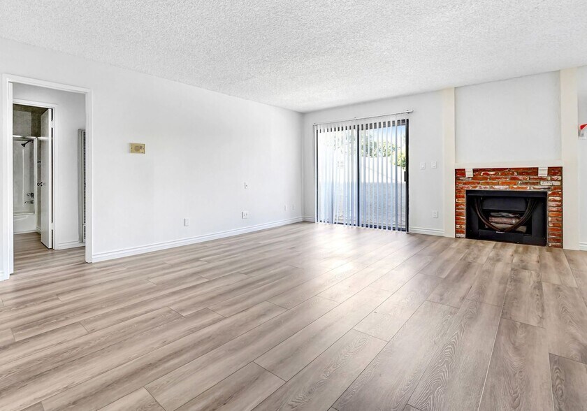 Building Photo - 3415 McLaughlin Ave