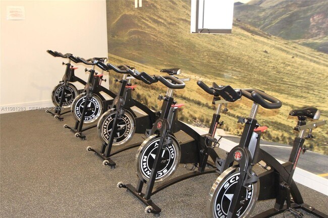 Building Photo - 8899 NW 98th Ave