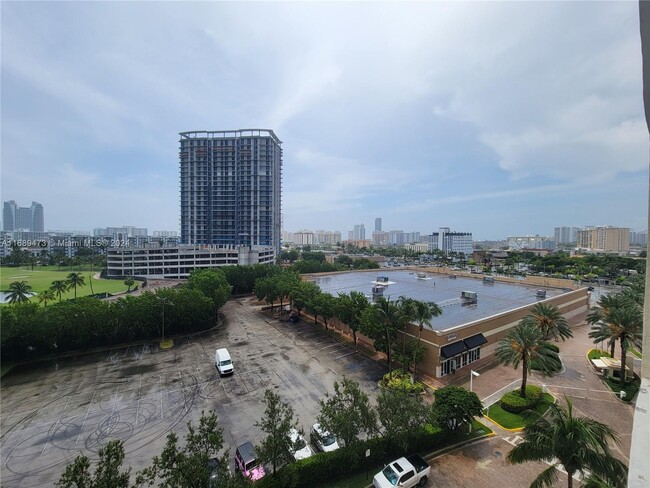 Building Photo - 1755 E Hallandale Beach Blvd