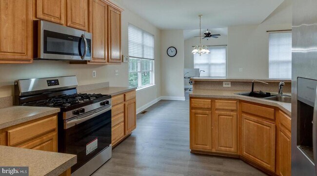 Building Photo - 45921 Altman Ct