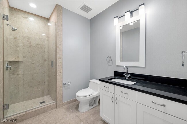 Building Photo - 4575 Dean Martin Dr