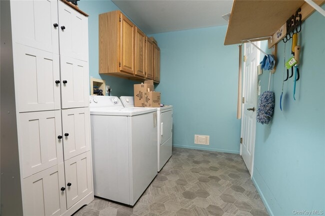 Building Photo - 145 Theodore Dr