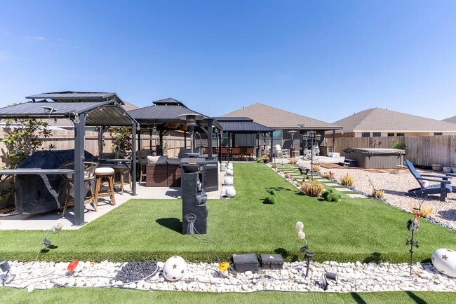 Building Photo - 7710 Purple Vitex Rd