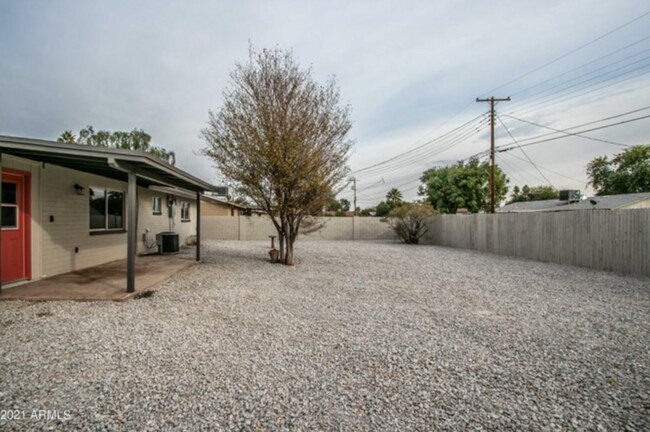 Building Photo - Beautiful remodel home near ASU