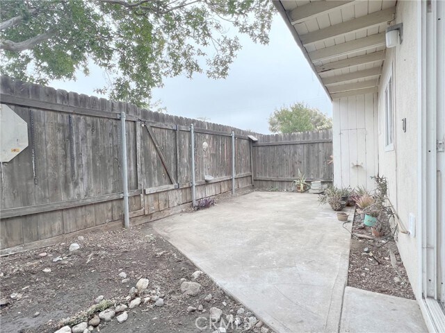 Building Photo - 284 N Palm Ave