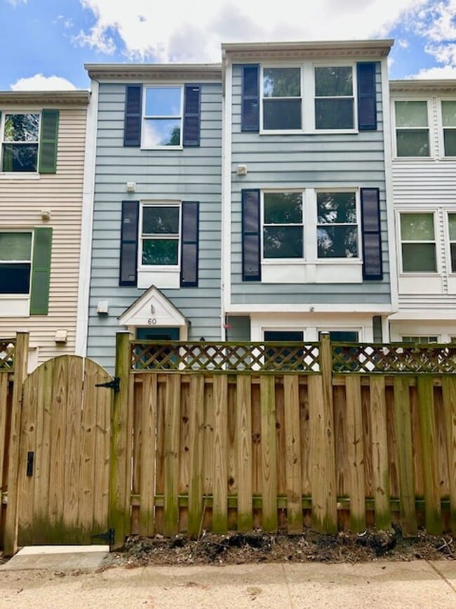 Primary Photo - 60 Whitechurch Ct