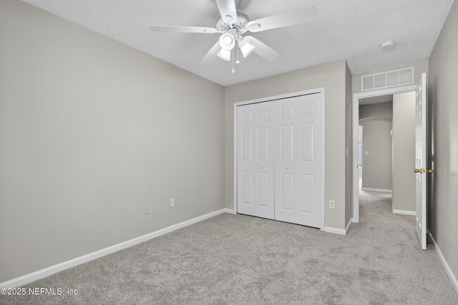 Building Photo - 2821 Cross Creek Dr