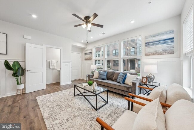 Building Photo - 44603 Wolfhound Sq