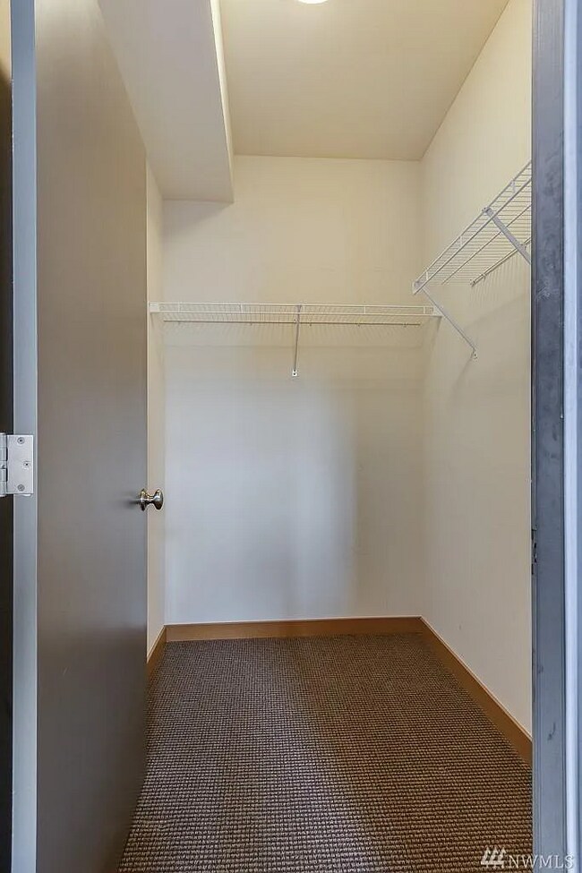 Walk-in Closet - 1414 12th Ave