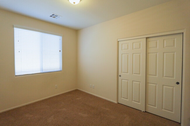 Building Photo - 1294 Luna del Oro Ln