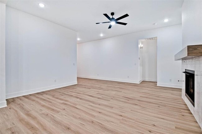 Building Photo - 1 Pagham Ln