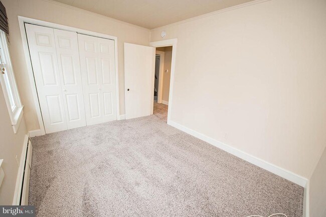 Building Photo - 1226 Pemberton Dr