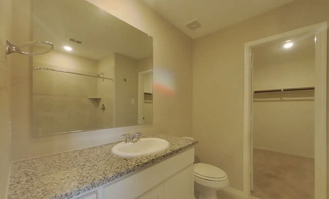 Building Photo - Timeless Comfort Meets Modern Living in This 3-Bedroom Home