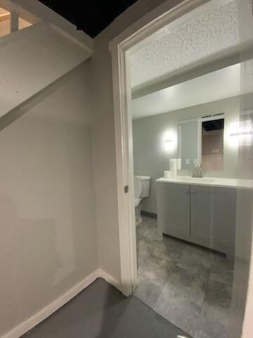 Building Photo - 10092 Coburg Lands Dr