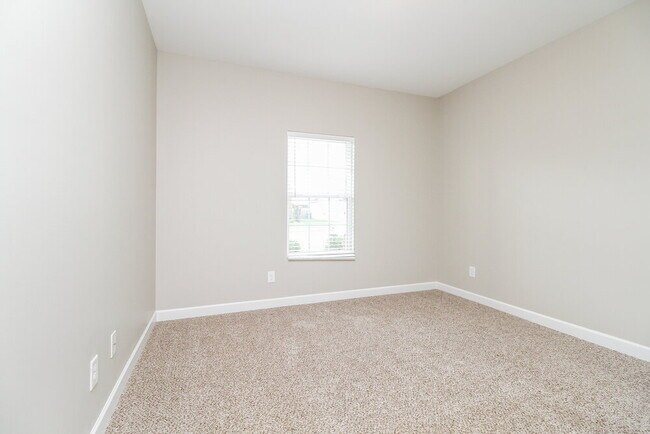 Building Photo - 4806 Beryl Dr