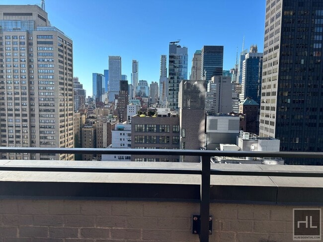 Building Photo - East 39th Street