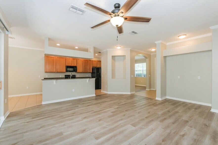 Building Photo - 4132 Braemere Dr