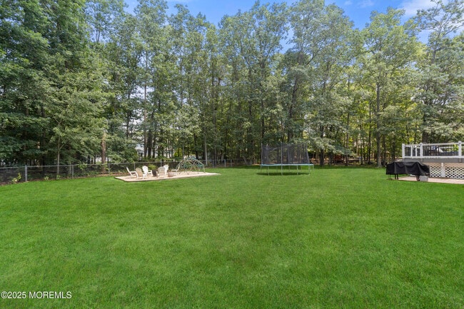 Building Photo - 6 Kindling Way