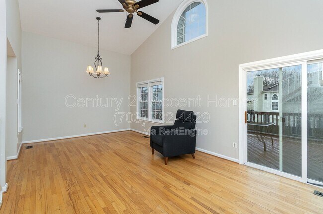 Building Photo - 7579 Cross Gate Ln