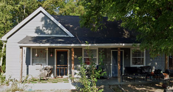 Building Photo - 616 Martin St