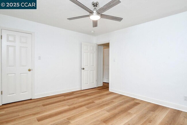 Building Photo - 1830 Pine St