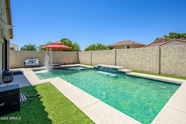 Building Photo - 6608 W Saguaro Park Ln