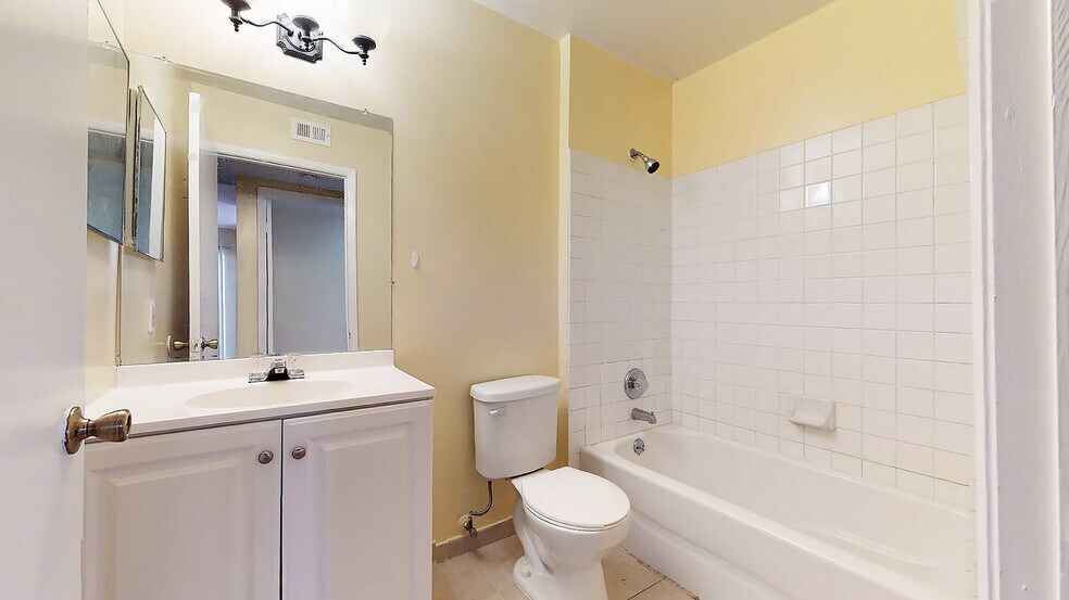 Building Photo - 15315 SW 106th Ter