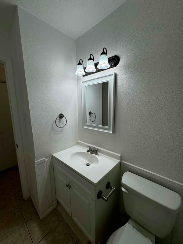 Building Photo - 515 UTA Blvd