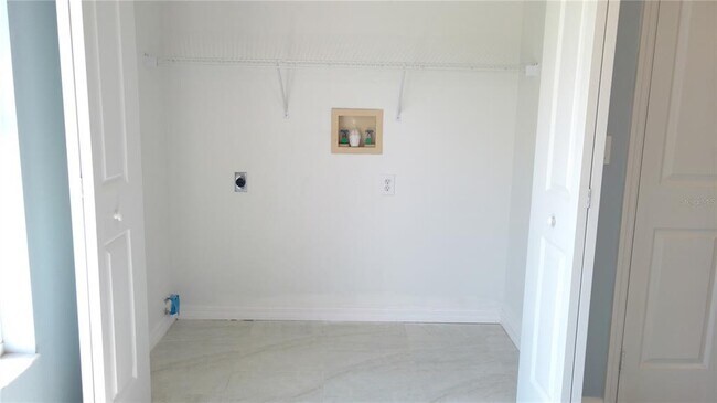 Building Photo - 28646 Tanner Dr