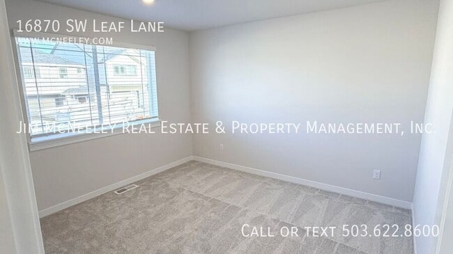 Building Photo - 16870 SW Leaf Ln