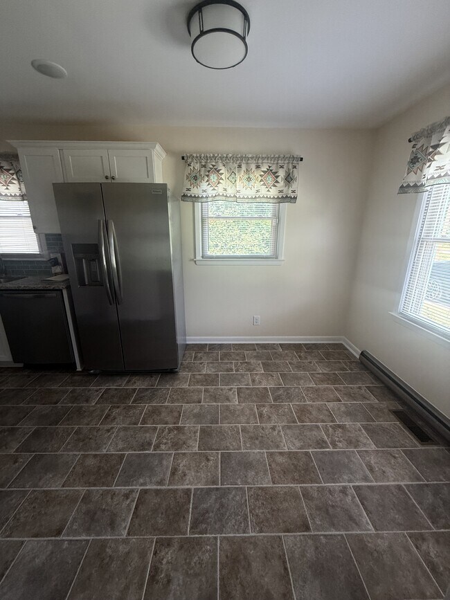 Building Photo - 8595 Benbow-Merrill Rd