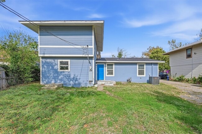 Building Photo - 1032 Hoke Smith Dr