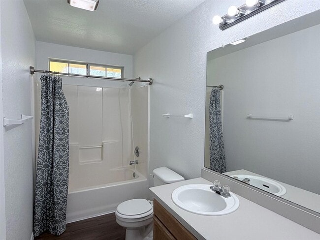 Building Photo - 142 Nuuanu Ln