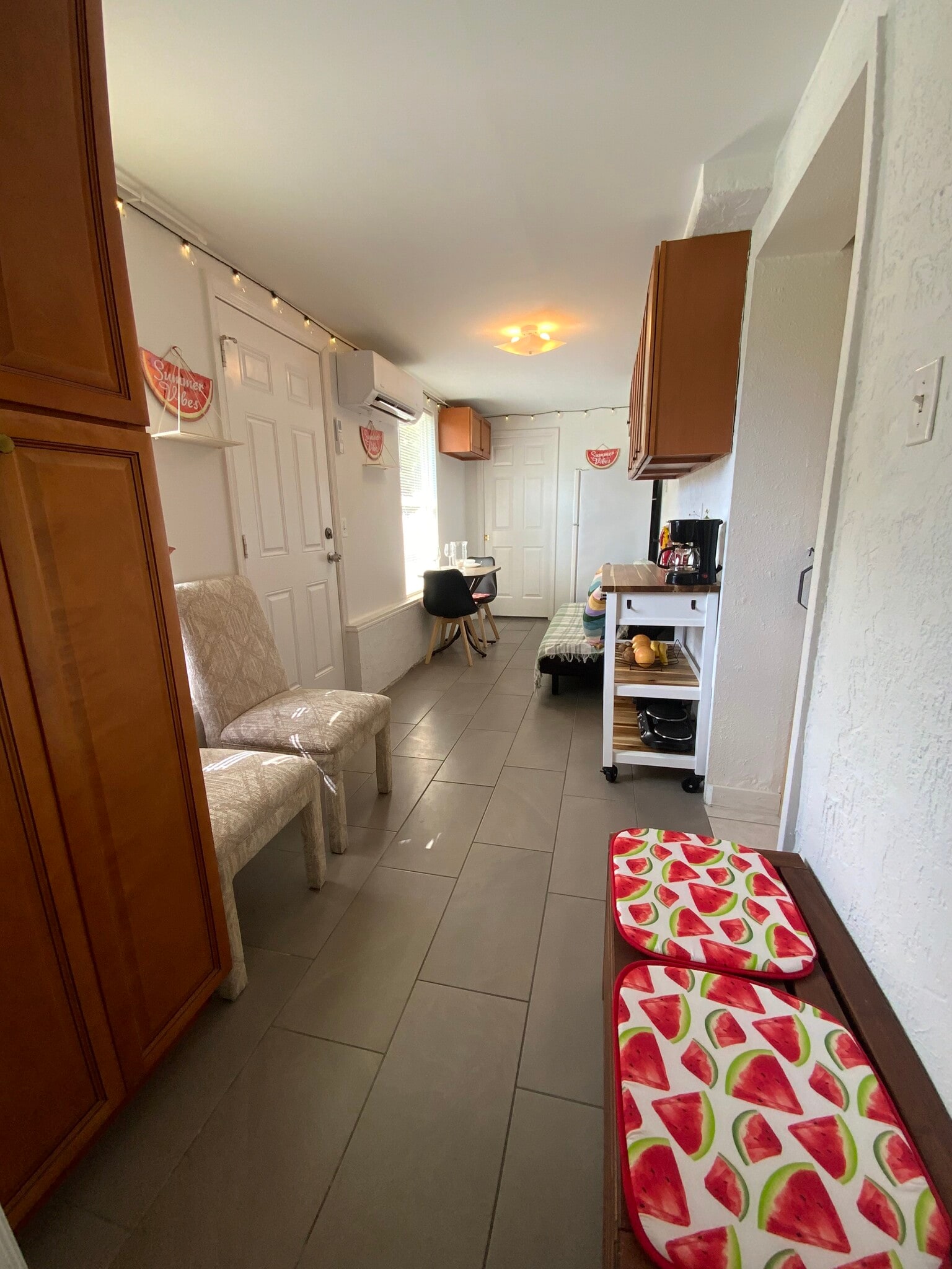 2x1 lining room/kitchen/dining area - 2440 Manasota Beach Rd