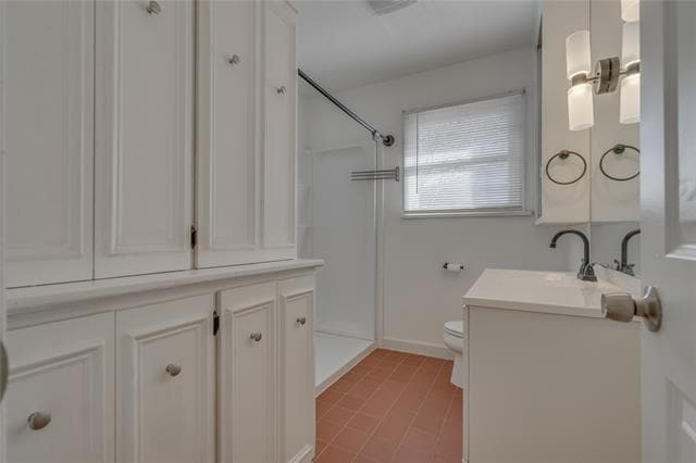 Building Photo - 3273 Lackland Rd